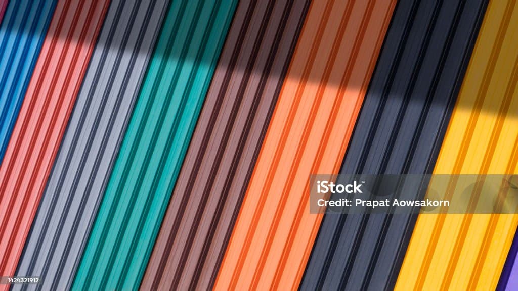 Polyester powder coating applied on architectural aluminum